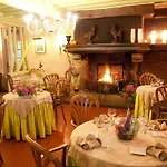 Le Relais Des Dalles - & Restaurant 4*