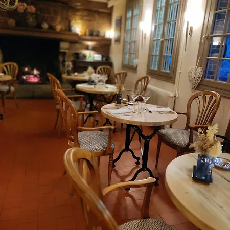 Le Relais Des Dalles Otel