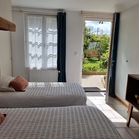 Le Relais Des Dalles - & Restaurant מלון 4*