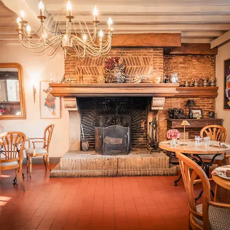 Le Relais Des Dalles - & Restaurant 4*